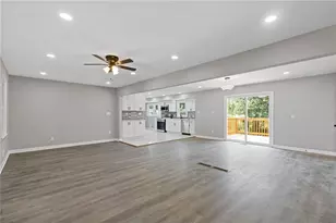 551 Briggs Cir SW, Lilburn, GA 30047 - Photo 7