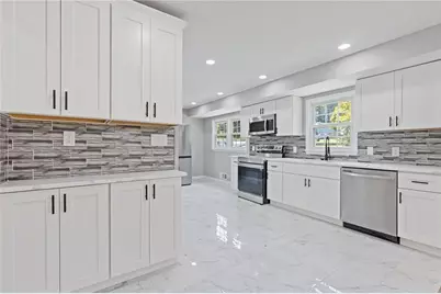 551 Briggs Circle SW, Lilburn, GA 30047 - Photo 9