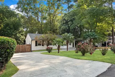 2735 Skyland Drive NE, Atlanta, GA 30319 - Photo 3