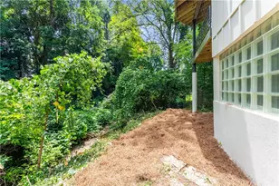 335 Eureka Dr NE, Atlanta, GA 30305 - Photo 23