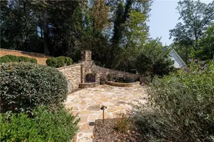 2813 W Roxboro Rd NE, Atlanta, GA 30324 - Photo 95