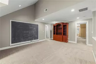 2813 W Roxboro Rd NE, Atlanta, GA 30324 - Photo 63