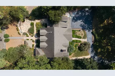 2813 W Roxboro Road NE, Atlanta, GA 30324 - Photo 113