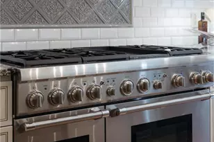 2813 W Roxboro Rd NE, Atlanta, GA 30324 - Photo 31