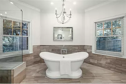 2813 W Roxboro Road NE, Atlanta, GA 30324 - Photo 45