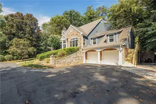2813 W Roxboro Rd NE, Atlanta, GA 30324 - Photo 5