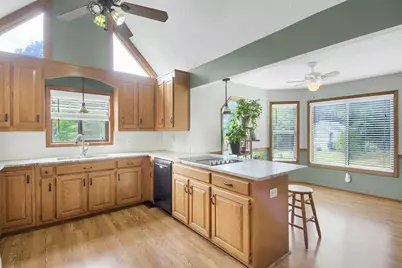 2067 York River Way, Suwanee, GA 30024 - Photo 9