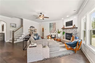 107 Crown Ln, Woodstock, GA 30188 - Photo 17