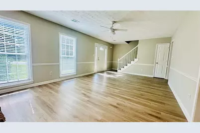 1391 Warrenton Hunt, Lawrenceville, GA 30043 - Photo 9