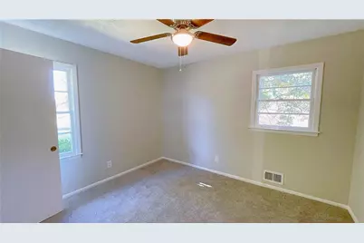 122 Barnesville Road, Griffin, GA 30224 - Photo 9