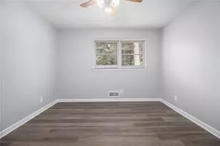 2180 E Chester Circle SE, Conyers, GA 30013 - Photo 25