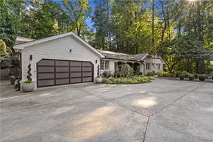 1905 Gainsborough Dr, Atlanta, GA 30341 - Photo 53