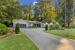 1905 Gainsborough Dr, Atlanta, GA 30341 - Photo 47