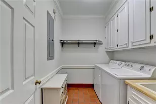 2859 Village Ct, Gainesville, GA 30506 - Photo 13