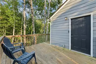 3662 Lakeview Dr, Gainesville, GA 30501 - Photo 3
