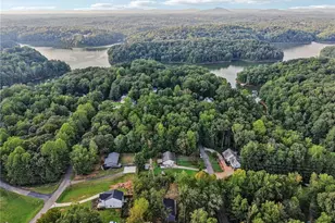 3662 Lakeview Dr, Gainesville, GA 30501 - Photo 39