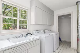 965 Heards Ferry Rd, Atlanta, GA 30328 - Photo 35