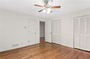 965 Heards Ferry Rd, Atlanta, GA 30328 - Photo 43