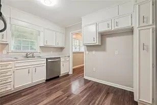 3910 Lisas Dr NW, Marietta, GA 30064 - Photo 7