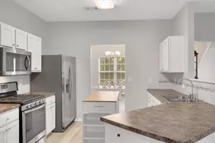 940 Tree Creek Blvd, Lawrenceville, GA 30043 - Photo 15