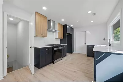 2885 Dale Creek Drive NW, Atlanta, GA 30318 - Photo 7