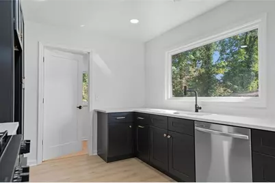 2885 Dale Creek Drive NW, Atlanta, GA 30318 - Photo 9