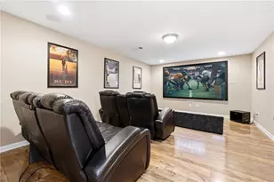 304 Meadowcrest Cir, Canton, GA 30115 - Photo 5