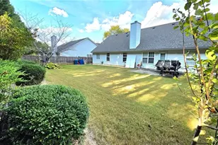 1498 Great Shoals Circle, Lawrenceville, GA 30045 - Photo 3