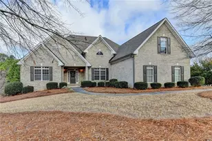 521 Sandy Cove Dr, Loganville, GA 30052 - Photo 1