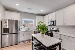 103 W Chandler St, Carrollton, GA 30117 - Photo 9