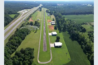 807 Sewell Road, Lavonia, GA 30553 - Photo 3