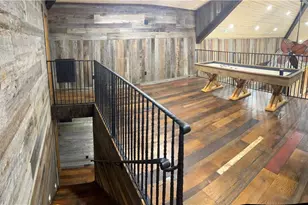 807 Sewell Rd, Lavonia, GA 30553 - Photo 9