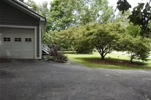 3487 Samantha Dr, Buford, GA 30519 - Photo 11