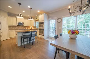 609 Arches Park Ln, Canton, GA 30114 - Photo 5