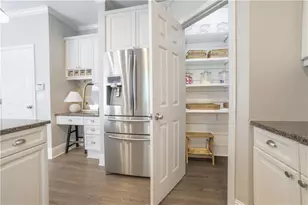 609 Arches Park Ln, Canton, GA 30114 - Photo 9