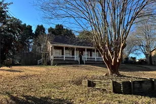 3709 Charlotte Dr, Rex, GA 30273 - Photo 3