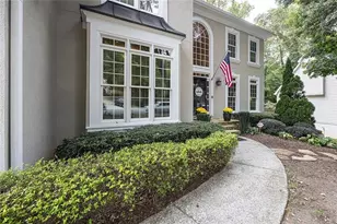 2124 York River Way, Suwanee, GA 30024 - Photo 3