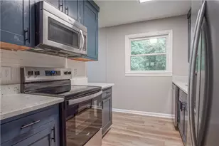 2345 Melody Ln NW, Kennesaw, GA 30152 - Photo 11