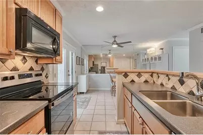 8 Arpege Way NW, Atlanta, GA 30327 - Photo 7