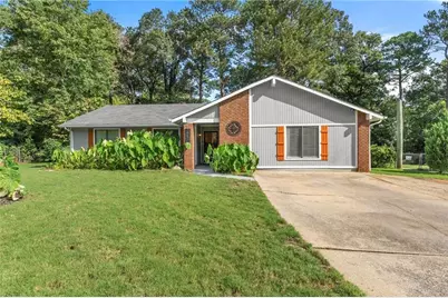 1467 Diplomat Drive, Riverdale, GA 30296 - Photo 1