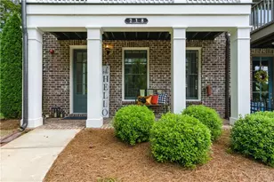 218 Bluestone Dr, Woodstock, GA 30188 - Photo 3