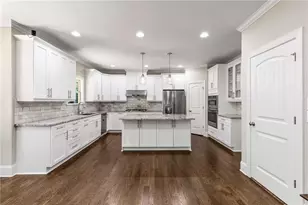 3953 Forrest Ct, Atlanta, GA 30341 - Photo 11