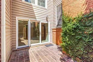 109 Mt Vernon Cir, Sandy Springs, GA 30338 - Photo 5