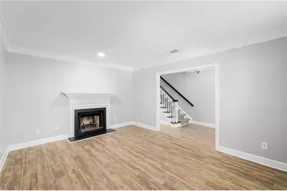 109 Mount Vernon Circle, Sandy Springs, GA 30338 - Photo 9