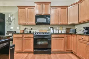 5916 Flagstone Cir, Hoschton, GA 30548 - Photo 7