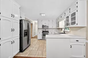 262 Harmony Grove Rd, Lilburn, GA 30047 - Photo 11