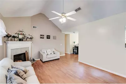 1035 Brushystone Drive, Loganville, GA 30052 - Photo 5