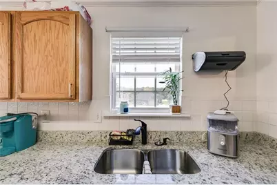 1035 Brushystone Drive, Loganville, GA 30052 - Photo 9