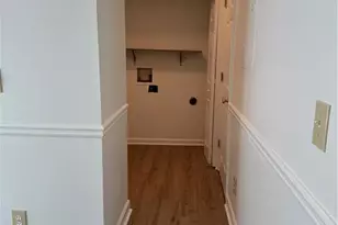 240 Triumph Dr NW, Atlanta, GA 30327 - Photo 9