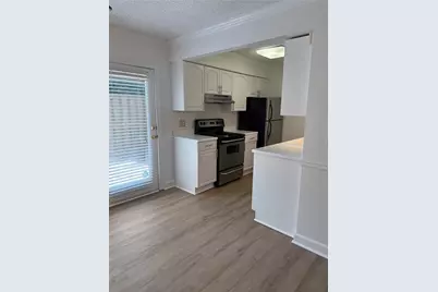 240 Triumph Drive NW, Atlanta, GA 30327 - Photo 7